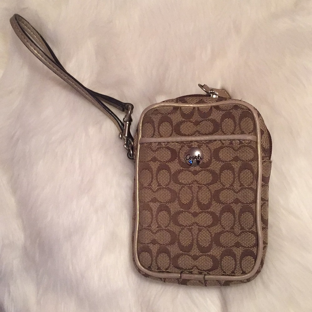 Perfect condition COACH wristlet